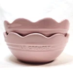 Le Creuset Of 2 Chiffon Pink Frill Flower Bowls 5.5 Wide Scalloped Edge Nwt. Fixed Price $68.99.