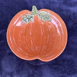 Pampered Chef Halloween Pumpkin Dish #2082 Autumn Thanksgiving Collectible. Fixed Price $14.53.