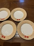 Oneida Ice Cream Cone Dessert Plates Sprinkles. Fixed Price $8.00.