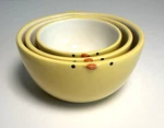 Tag Yellow Chick Face Nesting Bowls Set 3 Easter Spring Farmhouse Small. Fixed Price $24.95.