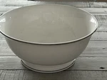 Lenox Fine Bone China Opal Innocence Scroll Vegetable Serving Round Bowl 83/4. Fixed Price $79.20.