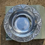 Vintage Wilton Armetale Laurelberry Pewter Serving Bowl. Fixed Price $25.00.