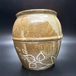 Hand Crafted Ceramic Art Pottery Vessel Vase 4" Korea Design Bottom Signed New. Fixed Price $14.00.