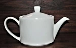Steelite Distinction Solar White Vogue 30 Oz. Teapot New. Fixed Price $19.99.