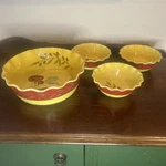 Temptations By Tara, Cucina, Ovenware 4 Piece Bowl Set Scalloped. Fixed Price $21.00.