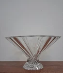 Mikasa Flores Crystal Centerpiece Bowl With Flared Fan Pleated Twist Design. Fixed Price $9.00.