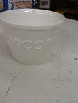 Crate & Barrel White Small Individual Popcorn Bowl Ceramic Portugal 446-881. Fixed Price $16.99.
