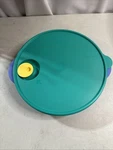 Tupperware Vented Divided Blue Bowl With Green Lid Microwave 3284C-2. Fixed Price $11.50.