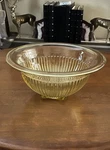 Federal Glass Co. FEG19 Golden Glow Amber Yellow 7/8 Inch 1930 Mixing Bowl. Fixed Price $9.99.