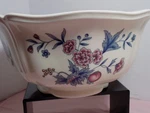 Williamsburg Potpourri By Wedgwood Salad/vegetable Bowl. England. Fixed Price $42.00.