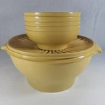 Vintage Tupperware Salad Set 7-PIECE Harvest Gold #890 & 880 -5 Small. Fixed Price $21.24.