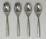 Oneida Stiletto Set Of 4 Dinner Oval Bowl Soup Spoons 7 3/8". Fixed Price $29.99.