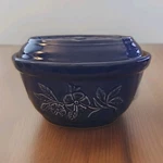 Blue Hall? Hull? Mccoy? Casserole Dish Bean Pot With Lid Floral Design Stoneware. Fixed Price $19.46.