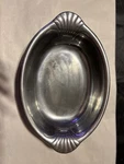 Wilton Armetale Scallop Handle Medium Oval Serving Bowl #356415. Fixed Price $24.99.