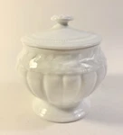 Bernardaud Limoges Louvre Covered Sugar Bowl Pre-owned Pristine. Fixed Price $120.00.