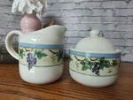 Pfaltzgraff Merlot Creamer & Sugar Bowl W/ Lid Grapes Leaves Blue Rim Disc. Fixed Price $12.75.