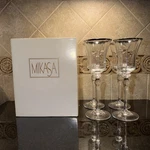 Mikasa Jamestown Platinum Crystal Wine Glass Set Of 4 Original Box 8.75 Optic. Fixed Price $59.99.