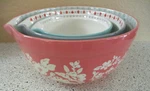 SET/3 Pioneer Woman Fancy Flourish Nesting Mixing Bowls W/pour Spout Excellent. Fixed Price $52.45.