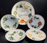 Hand Painted Williams-sonoma Les Gourdes Pasta Bowls Portugal 1 Lg + 4 Sm. Fixed Price $59.99.