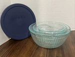 3-PIECE Pyrex Mixing Bowls Ribbed Nesting 7401-S 7402-S 7403-S With One Lid. Fixed Price $25.00.