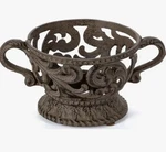The Gg Collection Gracious Goods Acanthus Ceramic Serving Bowl *10-HOLDERS. Fixed Price $120.00.
