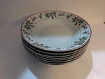 Set Of Gibson Holly & Berry 8" Salad Bowls Christmas Holiday. Fixed Price $39.99.