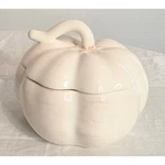 Matceramica Off White Pumpkin Shaped Covered Bowl Made Portugal. Fixed Price $14.95.