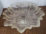 Mikasa Holiday Classics Christmas Candy Nut Dish Serving Tray With Stand. Fixed Price $19.99.