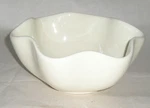 Southern Living Gail Pittman Hospitality Cream / Ivory Scalloped Bowl - 6" Dia.. Fixed Price $5.99.