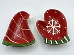 2PC Ceramic Christmas Dip Bowls Mitten Hat Winter Holiday Table Decor. Fixed Price $8.99.