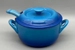 Tabletops Gallery Ombre Ceramic Soup Bowl With Lid And Spoon Blue No Damage. Fixed Price $12.00.