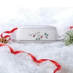 Vintage Pfaltzgraff Winterberry Covered Butter Dish Holly White Green. Fixed Price $15.00.