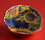 Delightful Fruit Bowl Beautifully Hand Painted Brightens Any Kitchen Exquisite. Fixed Price $25.32.