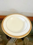 Mikasa Palatial Gold - Rimmed Soup / Pasta Salad Bowls 8.5" Set Of 4. Fixed Price $44.99.