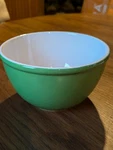 Chantal 6 Cup Green Mixing Bowl Freezer, Microwave, Oven And Dishwasher Safe. Fixed Price $18.00.
