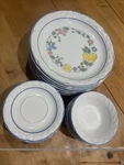 Rare 28 Pc Vina Fera Durasafe Dinnerware Set "radiance" Pattern Plates Bowls. Fixed Price $39.99.