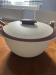 Tupperware Insulated Serving Bowl / With Lid & Spoon 4995A-4 4.3. Fixed Price $27.00.