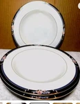 Mikasa Fine China L2841 Florisse Black 5 Piece Dinner Set. Fixed Price $35.00.