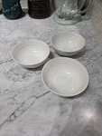 Le Creuset Stoneware Of 3 Soup Or Cereal Bowls 22 Ounce, White Rimmed Inside. Fixed Price $36.00.
