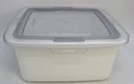 Pampered Chef 4PC 2.5 Quart Cool And Serve Bowl Travel Party Container. Fixed Price $31.99.