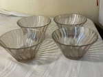 Lot 4 Vintage Packerware Hard Plastic Cereal Bowls 6 Swirl Glitter. Fixed Price $20.00.