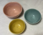 Vtg 1940S Mccoy Pottery Beehive Mixing Bowl Speckled Set Of 3 Pink Blue Yellow. Fixed Price $139.00.