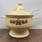 Vintage Pfaltzgraff Village Soup Tureen Tan & Beige 6-160. Fixed Price $29.98.