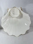 Mikasa Ivory Bone China 24K Larry Laslo Chip & Dip Clam Shaped Bowl Serve Japan. Fixed Price $36.00.