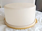 Tupperware Large High Dome Round Cake Taker Container With Handles 1256-3. Fixed Price $24.99.
