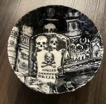 Royal Wessex Potions Eyeballs Apothecary Bowls Halloween Skull Set Of 4. Fixed Price $45.00.