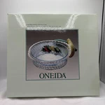 Oneida Silverplate Round Baker Basket With Blue Glass Liner 12X3. Fixed Price $14.39.