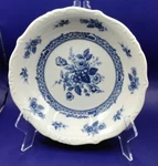 Mikasa Rosalie Serving Bowl 10 1/2" Oval L9079 Blue And White Floral. Fixed Price $18.95.