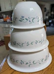 Corelle Country Cottage Nesting Bowls Set Of Three 1-2-3 Qt Vintage Excellent. Fixed Price $129.99.