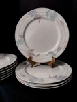 *studio Nova Coquette YA017 (4) 10.5" Dinner Plates Porcelain Flowers Very Good. Fixed Price $38.95.